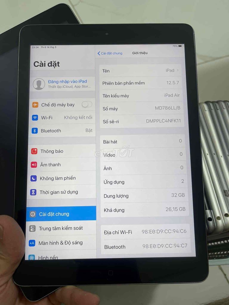 máy air1 32G wf+4g .máy đẹp full chức năng. Mua bán Máy tính bảng tại Quận Hoàng Mai Hà Nội được đăng bởi Nguyễn Thị Luyến hình 2