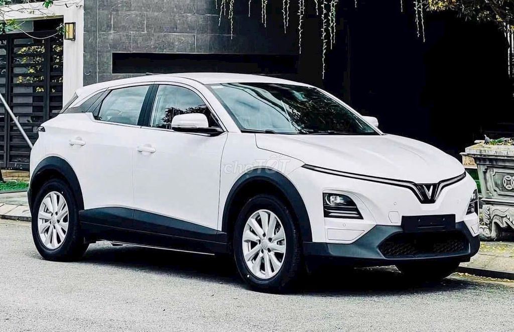 LÃI XUẤT THẤP,TRẢ GÓP NHẸ,120TR CẦM LÁI NGAY!. Mua bán Ô tô tại Thành phố Thủ Đức Tp Hồ Chí Minh được đăng bởi Hương Nguyễn VinFast hình 1