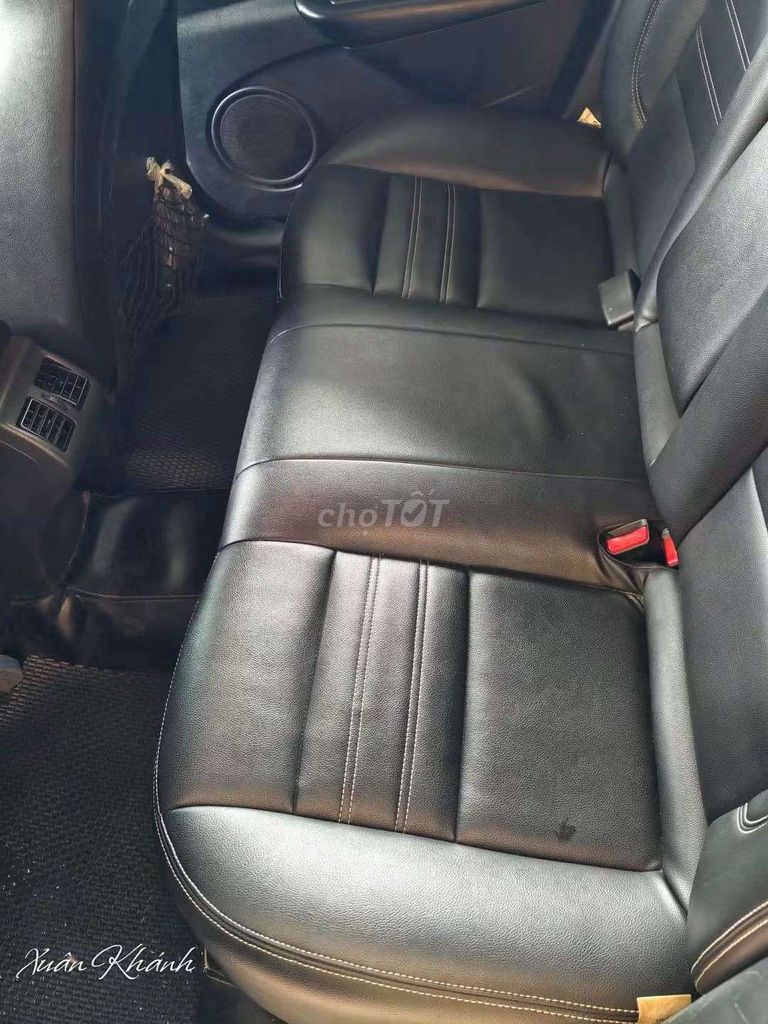 Samsung SM3 2014 1,6 л черный