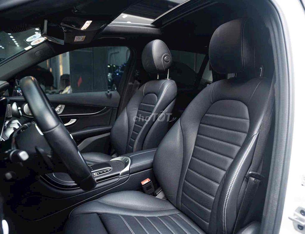 Mercedes Benz GLC 2021 300 4MATIC - 80000 km. Mua bán Ô tô tại Quận 10 Tp Hồ Chí Minh được đăng bởi Thái LA Auto hình 8