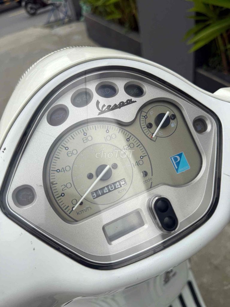 Piaggio Vespa LX 125 2013 Trắng 314045 km. Mua bán Xe máy tại Quận Tân Bình Tp Hồ Chí Minh được đăng bởi pham chi hình 2