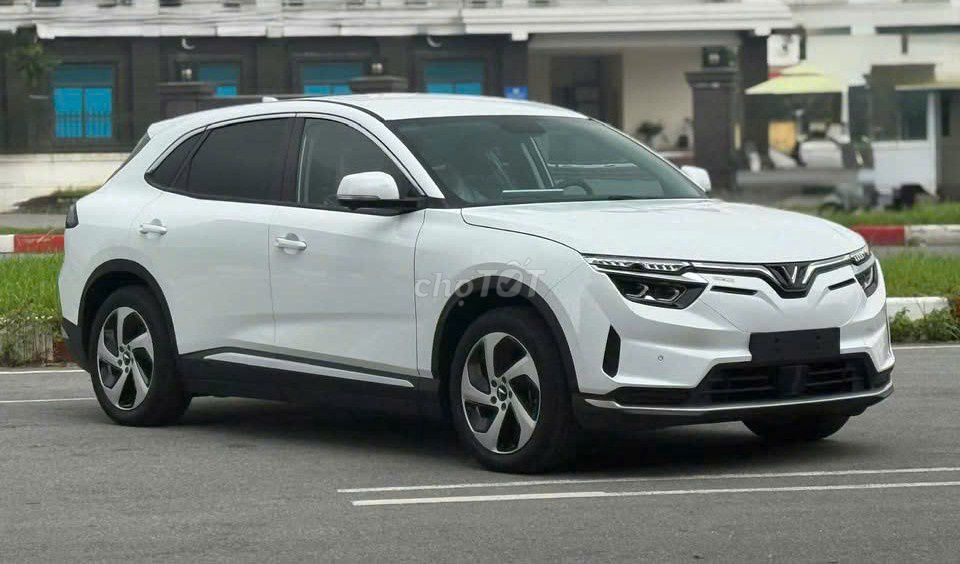 Vinfast VF8 Eco 2022 Trắng Cực Đẹp. Mua bán Ô tô tại Thành phố Thái Nguyên Thái Nguyên được đăng bởi Vinfast Ocean Park Gia Lâm Hà Nội hình 2