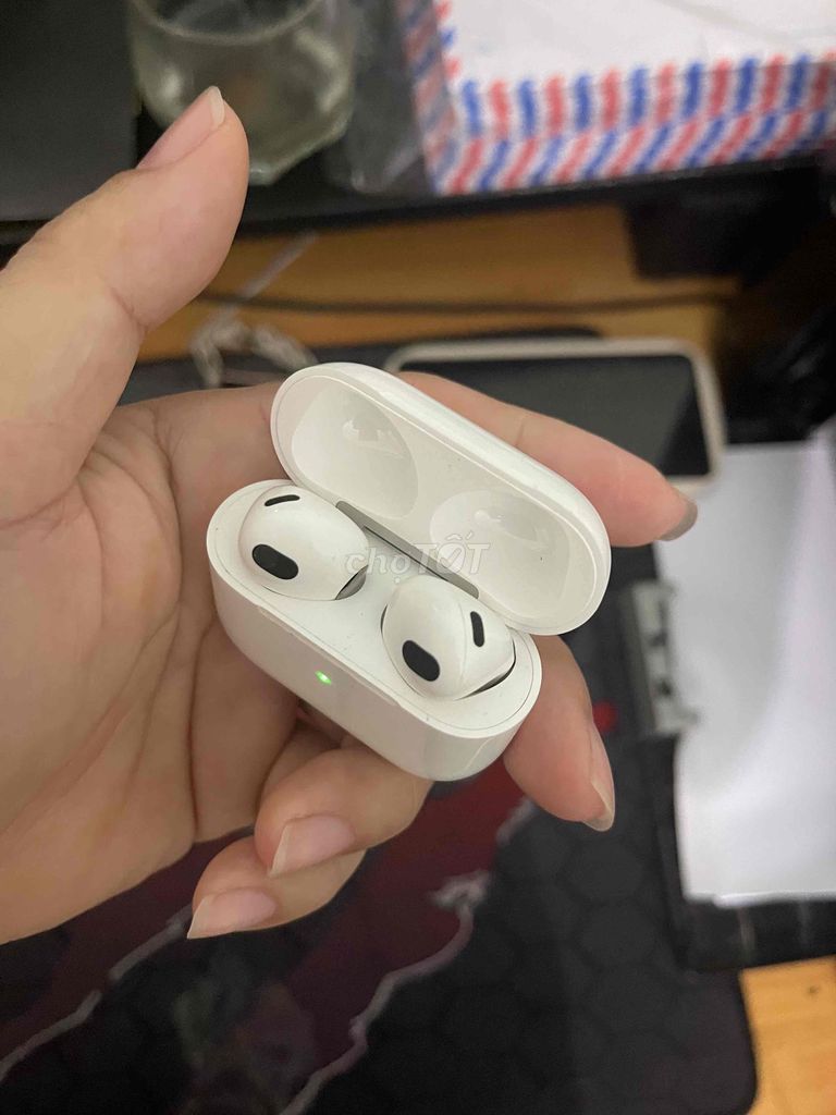 ipad gen 8 aiirpod 3. Mua bán Máy tính bảng tại Huyện Yên Lập Phú Thọ được đăng bởi Vũ Cường hình 1