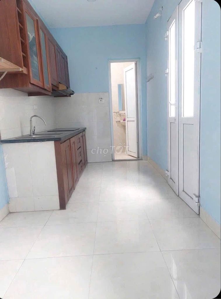 Дом в аренду 40 м² x 2 этажа в Au Co, Tay Ho