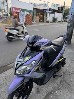 Yamaha Luvias Fi Tím ánh kim. Mua bán Xe máy tại Quận Tân Phú Tp Hồ Chí Minh được đăng bởi Anh thành