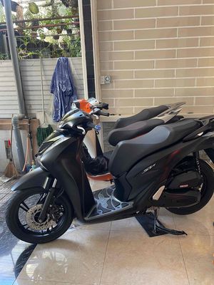 sh đời mới bản đen nhám còn mới. Mua bán Xe máy tại Thành phố Huế Thừa Thiên Huế được đăng bởi Lạng