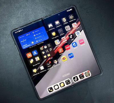 Honor Magic V2 RSR 16/1TB đen như tin đăng gl. Mua bán Điện thoại tại Quận 3 Tp Hồ Chí Minh được đăng bởi T83 Premium