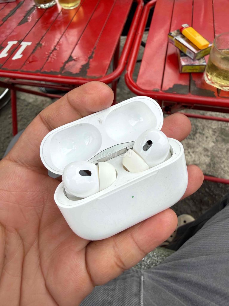 Tai nghe Apple AirPods Pro 2 Trắng Type-C Đã sử dụ. Mua bán Tivi, Âm thanh tại Quận Bình Tân Tp Hồ Chí Minh được đăng bởi hoàng quý hình 1