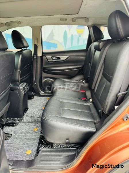 Nissan X-Trail 2.5 SV 4WD 2016