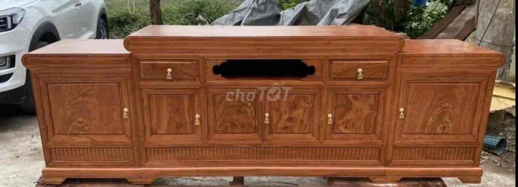 cần bán gấp tủ tivi tại thư lâm. Mua bán Tủ, kệ gia đình tại Huyện Đông Anh Hà Nội được đăng bởi Chung hình 1