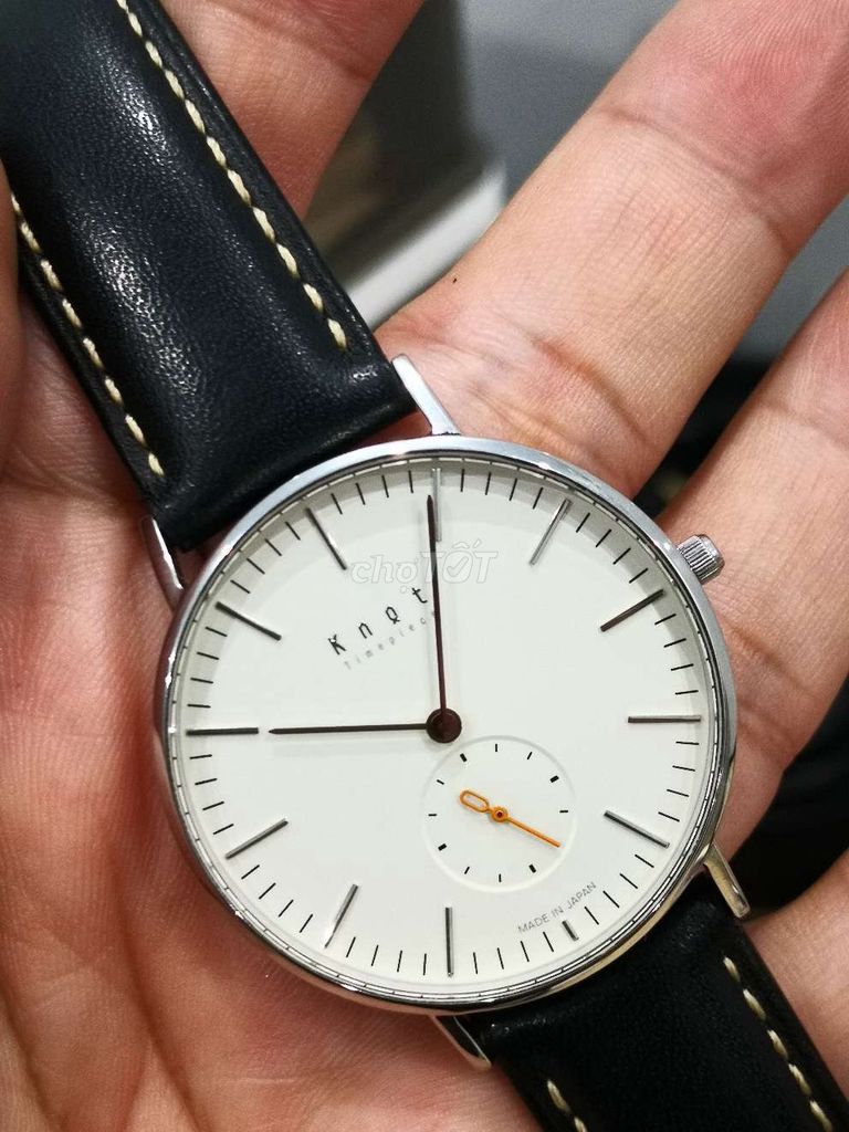 Knot Cs-36 made in japan vỏ thép kính sa phia