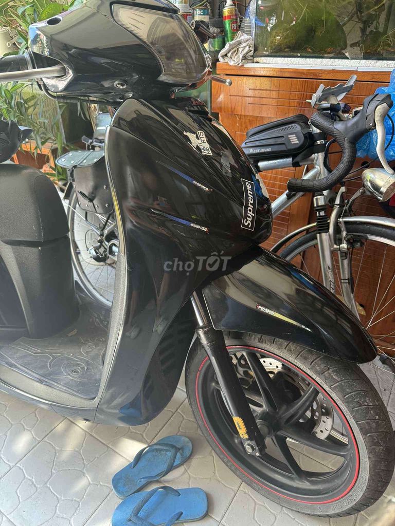 Xe dư cần bán , sh300i. Mua bán Xe máy tại Quận Hải Châu Đà Nẵng được đăng bởi Văn Tiến hình 2