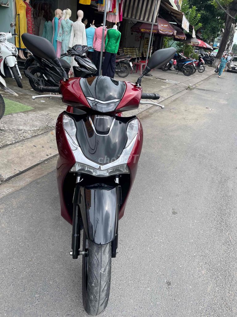 Honda SH 150 ABS màu Đỏ. Mua bán Xe máy tại Quận Ninh Kiều Cần Thơ được đăng bởi Cửa Hàng xe máy Hoàng Hải hình 1