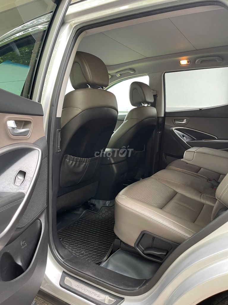 Hyundai Santa Fe 2014 2.4L 4WD - 90000 km - 1 chủ. Mua bán Ô tô tại Quận Gò Vấp Tp Hồ Chí Minh được đăng bởi Triết hình 10