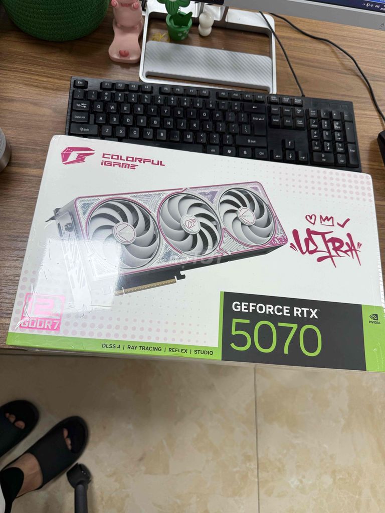 Card đồ họa Colorful iGame Ultra White RTX 5070. Mua bán Linh kiện (RAM, Card...) tại Thành phố Bắc Ninh Bắc Ninh được đăng bởi Vũ Đăng Đức hình 1