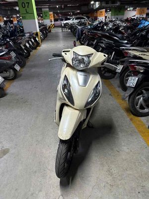 Honda Vision 2024 Vàng kem 3000 km. Mua bán Xe máy tại Quận Hai Bà Trưng Hà Nội được đăng bởi Hà Trần