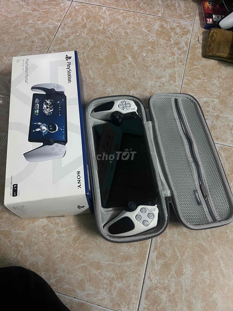 PlayStation Portal. Mua bán Thiết bị chơi game tại Quận 8 Tp Hồ Chí Minh được đăng bởi Dương  hình 1
