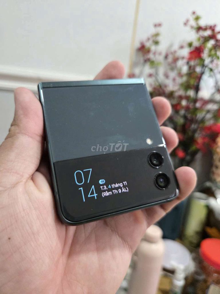 Samsung Galaxy Z Flip 3 5G Đen. Mua bán Điện thoại tại Quận 10 Tp Hồ Chí Minh được đăng bởi hà kim phụng hình 1