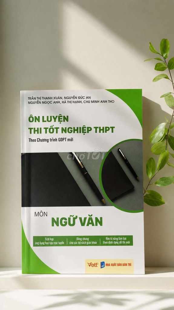 Sách Ôn Luyện Thi Tốt Nghiệp THPT Ngữ Văn. Mua bán Sách tại Quận Thanh Xuân Hà Nội được đăng bởi trang trần hình 1
