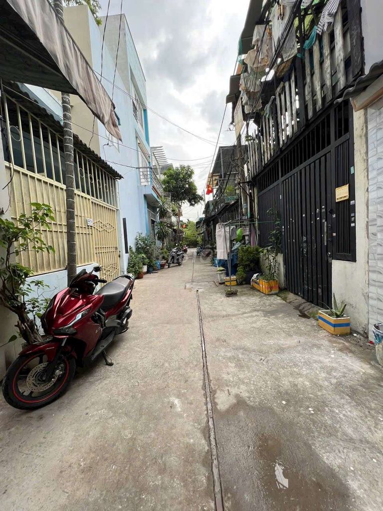 Nhà mới xây // Đường Mã Lò shr đã hoàn công