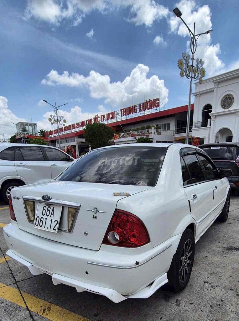 Ford Laser 2002 Номер детали 1,8 л, белый бензин, полный