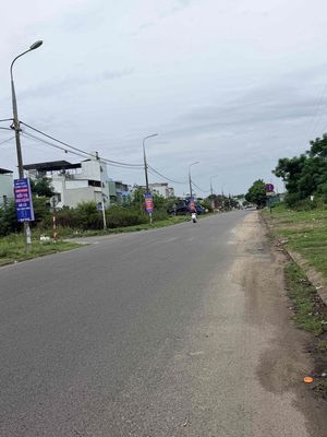Đất 107,1 m² · Đường Nguyễn Đình Tứ