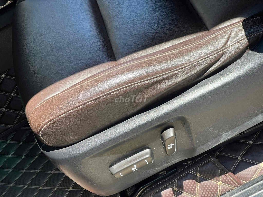 Toyota Fortuner 2018 2.4G 4x2 - 132000 km. Mua bán Ô tô tại Huyện Đức Trọng Lâm Đồng được đăng bởi Nguyễn Nam hình 16