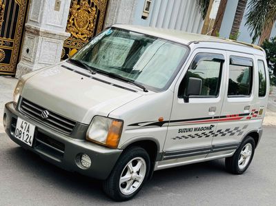 Suzuki Wagon R+ 2004 số sàn màu bạc nỉ zin nguyên
