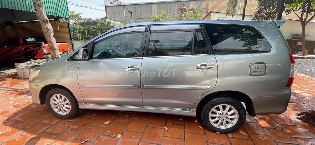 Toyota Innova 2012 E - 95000 km. Mua bán Ô tô tại Thành phố Dĩ An Bình Dương được đăng bởi Phan văn Độ hình 3