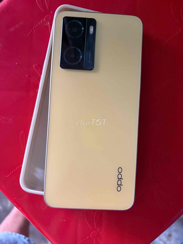 Oppo Điện thoại màu Vàng. Mua bán Điện thoại tại Huyện Cù Lao Dung Sóc Trăng được đăng bởi Thịnh hình 1