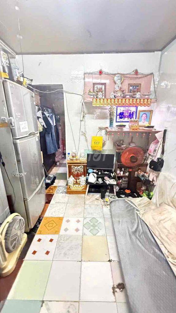 Bán nhà Hẻm 651