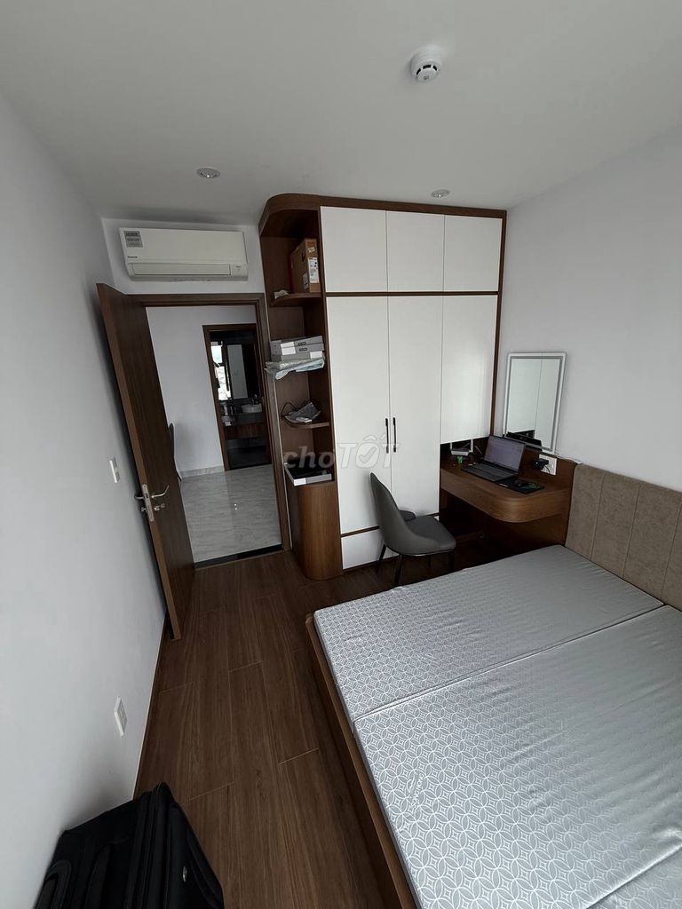 17th-floor 2-bedroom apartment with river view, pets welcome — photo 10
