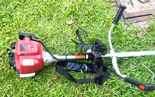 Máy cắt cỏ Honda Amita AB-35 động cơ 4 thì bền bỉ. Mua bán Đồ chuyên dụng, Giống nuôi trồng tại Thành phố Buôn Ma Thuột Đắk Lắk được đăng bởi HẢI MINH hình 1