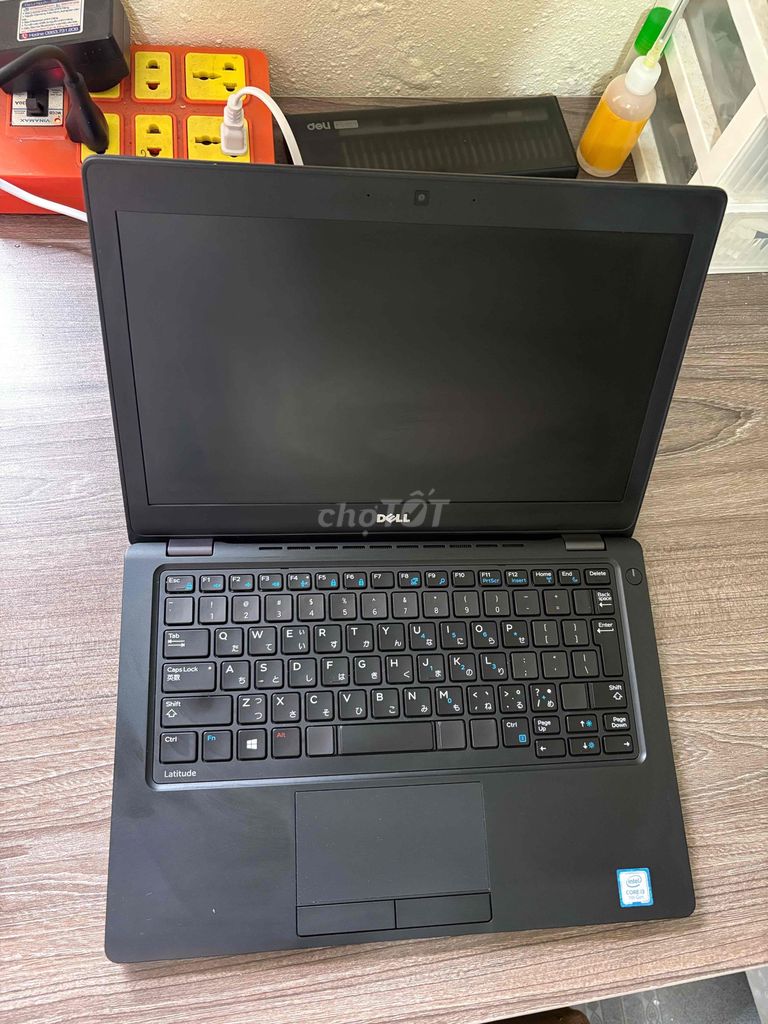 Dell Latitude 5280 - Ngoại hình đẹp. Mua bán Laptop tại Huyện Yên Phong Bắc Ninh được đăng bởi Quang bán Laptop hình 1