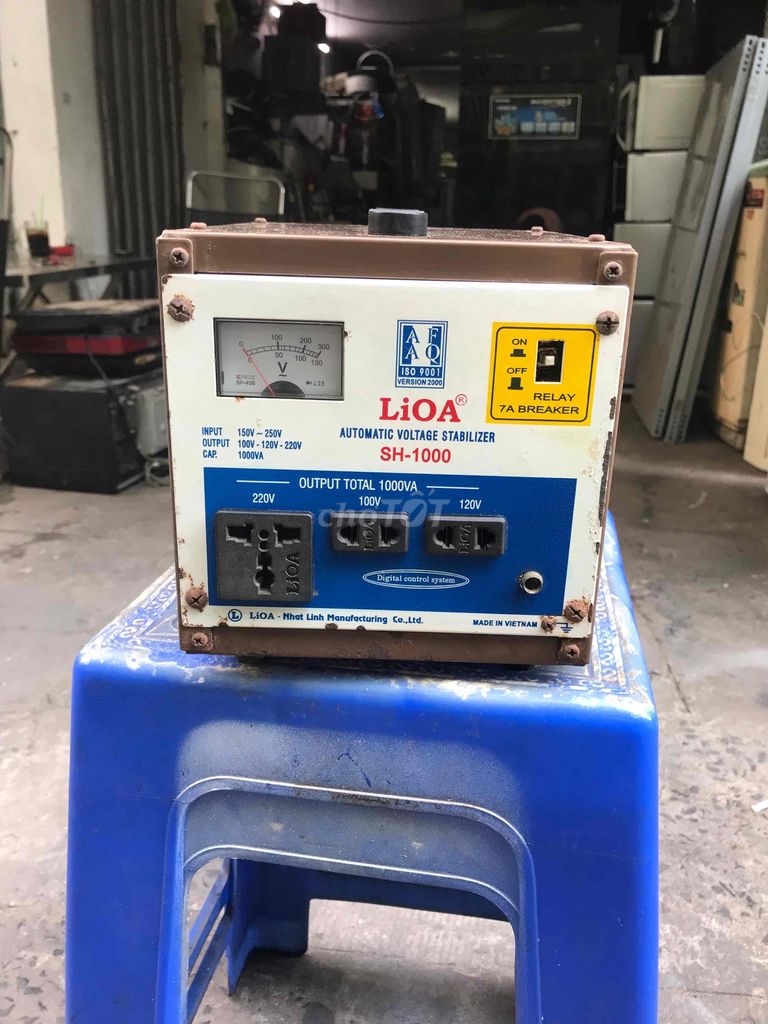 ổn áp 1kva chính hãng lioa ra điện 100-120-220v