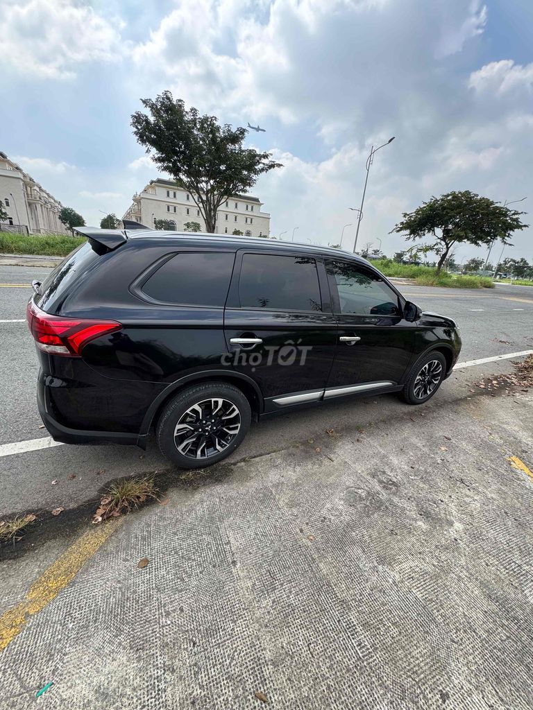 Mitsubishi Outlander 2021 2.0 CVT - 45000 km. Mua bán Ô tô tại Thành phố Thủ Đức Tp Hồ Chí Minh được đăng bởi tran van thai hình 10