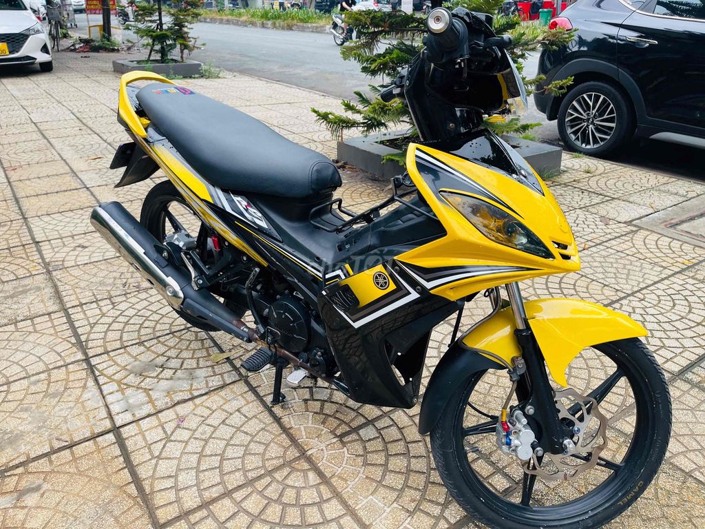 Yamaha Exciter 135 2010 желто-черный