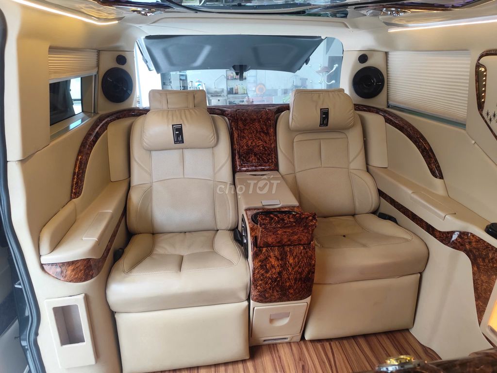 Ford Tourneo 2019 Titanium 2.0 AT - 47000 km. Mua bán Ô tô tại Huyện Hóc Môn Tp Hồ Chí Minh được đăng bởi Nguyễn Thị Diệp hình 7