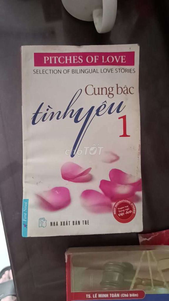 Sách Ngôn TÌnh Cung Bậc Tình Yêu 1 - Song ngữ. Mua bán Sách tại Quận Cầu Giấy Hà Nội được đăng bởi New Trendy Way hình 1