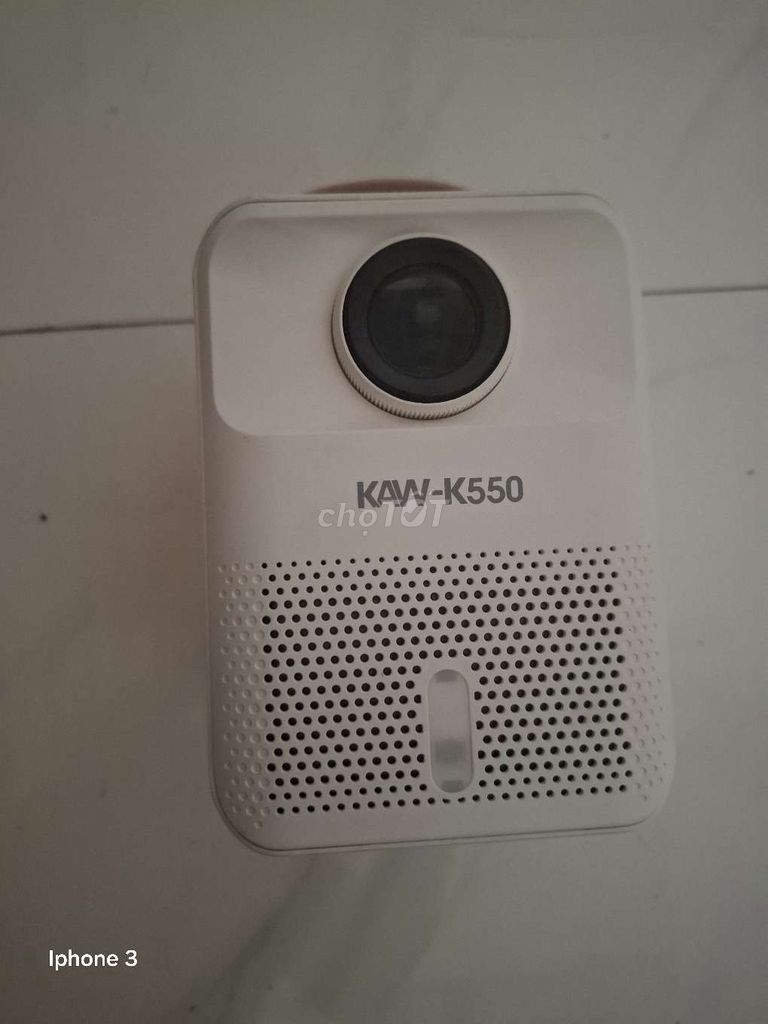 Máy chiếu KAW K550 mất remote có màn film trắng