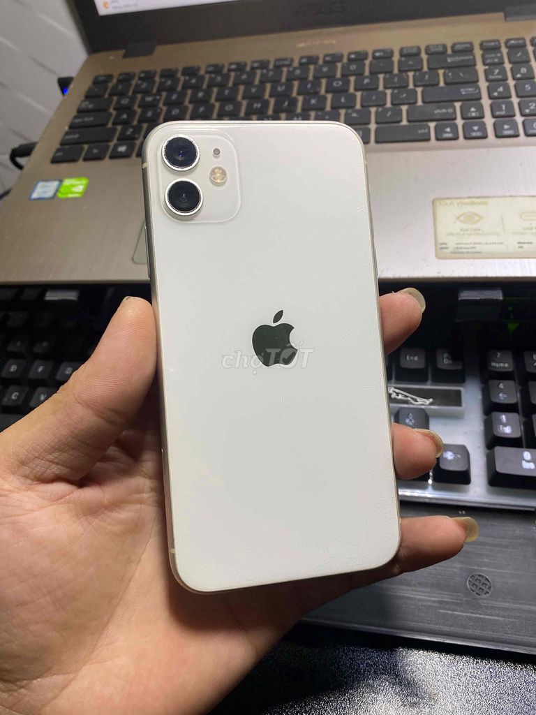 Apple iPhone 11 64GB Trắng Đã sử dụng. Mua bán Điện thoại tại Huyện Chợ Gạo Tiền Giang được đăng bởi Trường ĐTDĐ hình 1