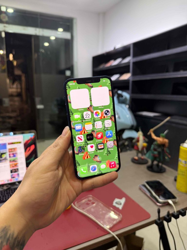 iPhone 12 QTE 64GB Xanh 99% Zin All Nguyên bản. Mua bán Điện thoại tại Quận Đống Đa Hà Nội được đăng bởi Hà Nội Mobile Bao Duyệt Nợ Xấu hình 1