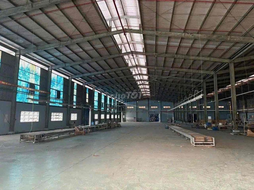 Xưởng Biên Hoà giáp Dĩ An 700-2500m
