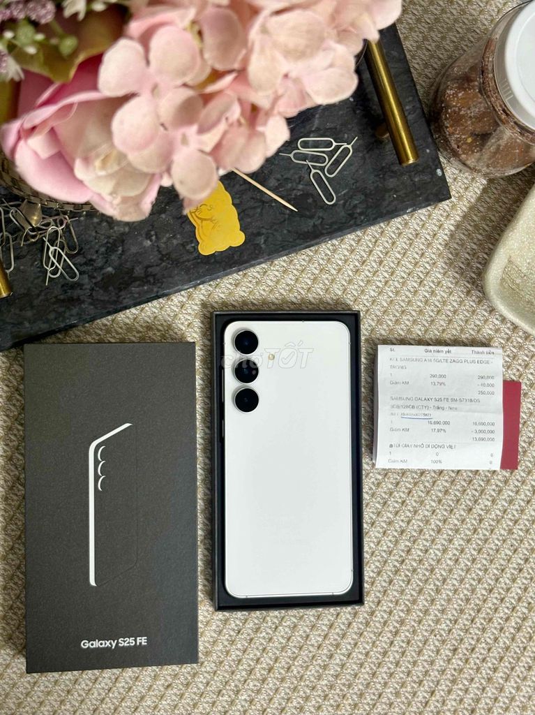 S25 Fe 128G White VN Likenew. Full box. BH 11/2026. Mua bán Điện thoại tại Thành phố Thủ Đức Tp Hồ Chí Minh được đăng bởi Phạm Thái Mobile hình 1