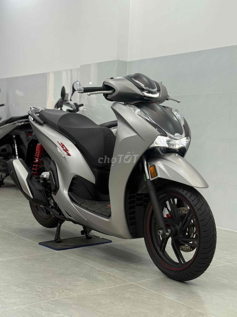 Sh350i 2023 xám bạc lướt 3000km. Mua bán Xe máy tại Quận Tân Bình Tp Hồ Chí Minh được đăng bởi Thang Nguyen hình 18