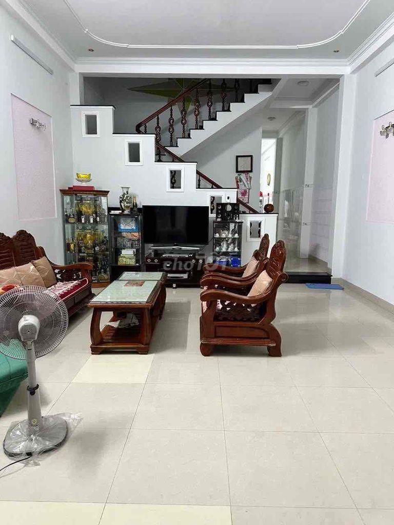 Nhà sạch đẹp gần biển mỹ khê khu gần hồ xuân hương