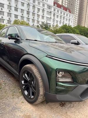 VinFast VF6 Plus TC2 2025 Xanh rêu 5000 km