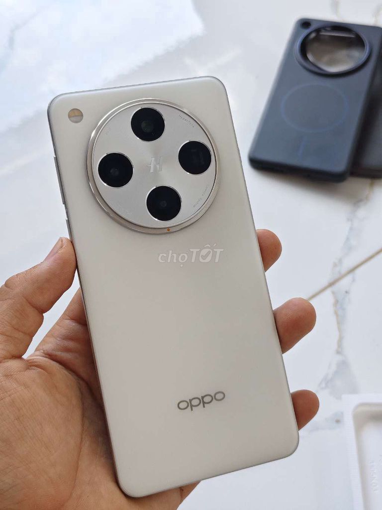OPPO FIND X8 PRO 16,/512 Full Box Pin 97. Mua bán Điện thoại tại Thành phố Buôn Ma Thuột Đắk Lắk được đăng bởi Dũng Nguyễn hình 1