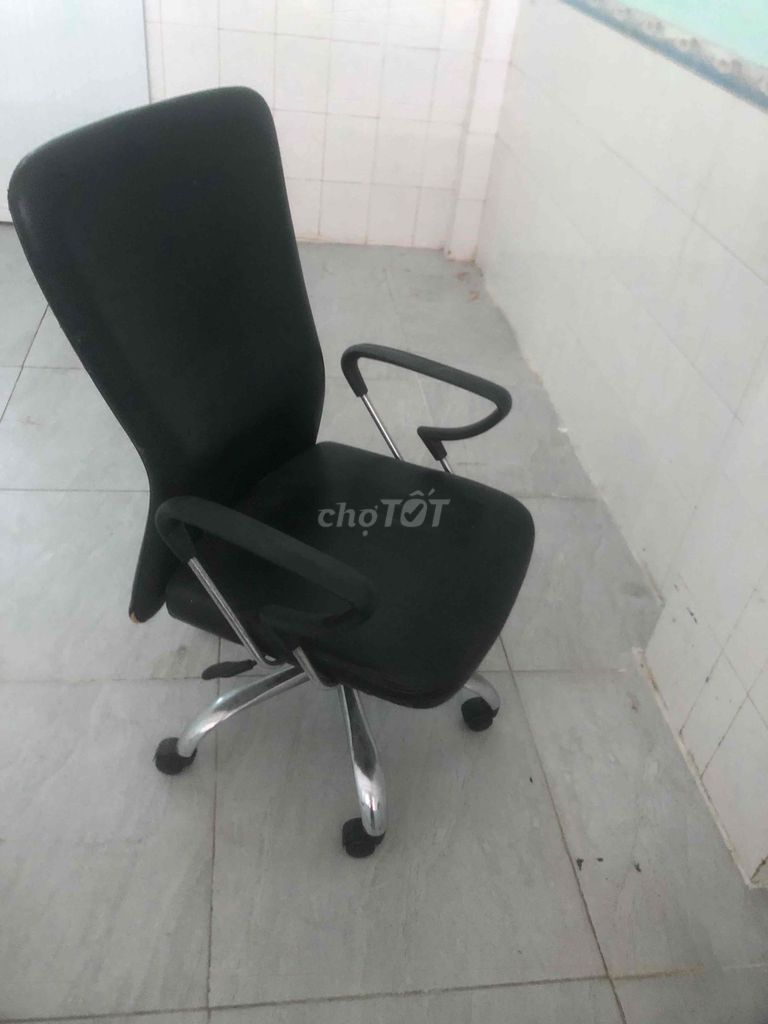 Bàn văn phòng Gỗ Trắng 120x60x70cm. Mua bán Đồ dùng văn phòng tại Quận 6 Tp Hồ Chí Minh được đăng bởi Hùng Bùi hình 1