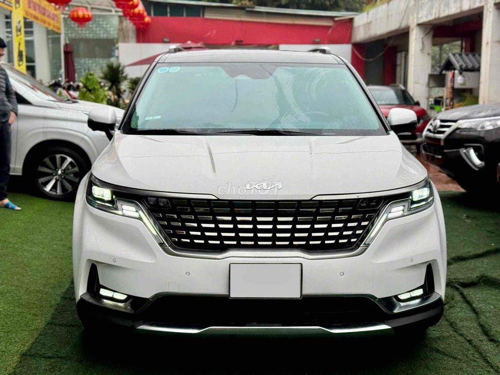 Kia Carnival 2023 - signature 7s 2.2D